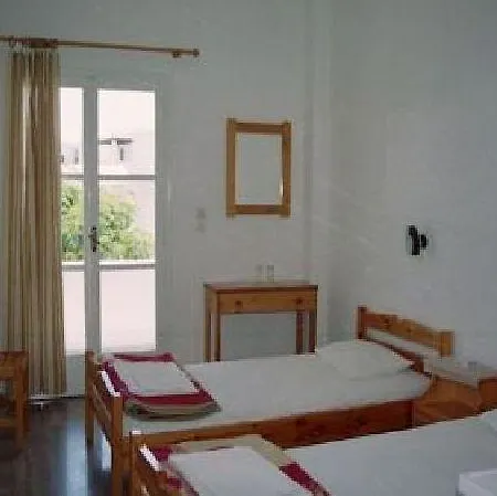 Apartahotel Clio Perissa (Santorini)