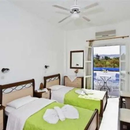 Clio Apartahotel