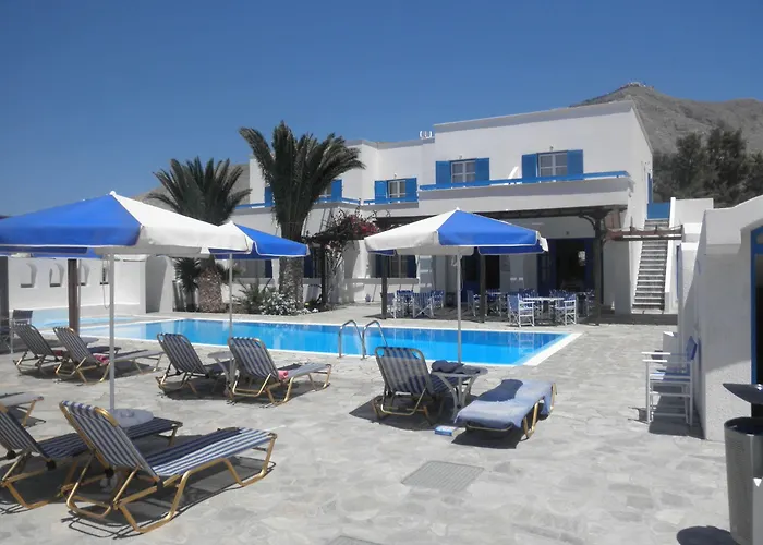 Clio Aparthotel Perissa (Santorini)